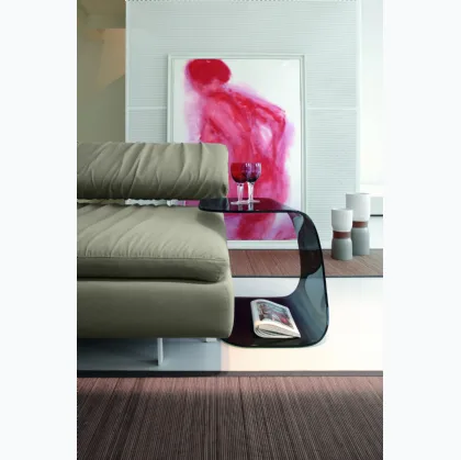 Tavolino di design in vetro curvato fumé Beside di Tonin Casa