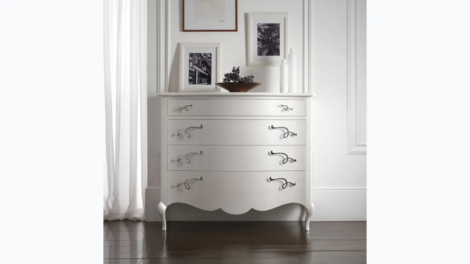 Comò Naxos in legno laccato di Florentiabed