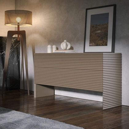 Comò Patsy in legno laccato di Tonin Casa