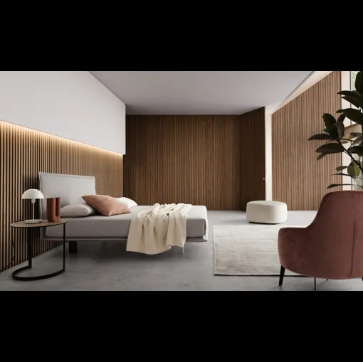 Letto con testiera in tessuto Vasco di Le Comfort