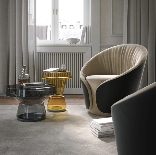 Poltroncina Mama in tessuto e pelle di Tonin Casa