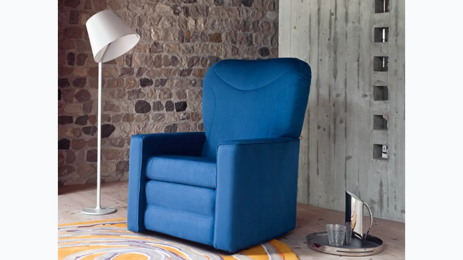 Poltrona Relax con meccanismo alzapersona Stylo di Rigosalotti